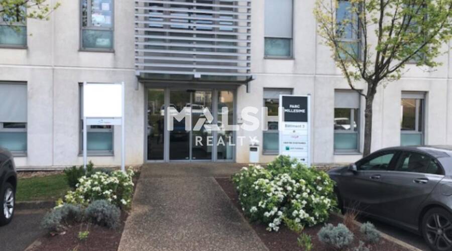 MALSH Realty & Property - Bureau - Extérieurs NORD (Villefranche / Belleville) - Limas - 4