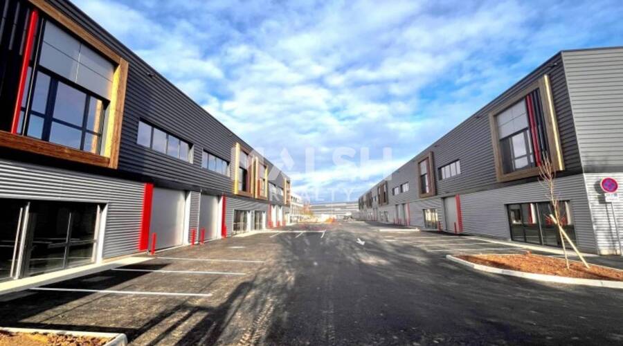 MALSH Realty & Property - Local d'activités - Nord Isère ( Ile d'Abeau / St Quentin Falavier ) - Saint-Quentin-Fallavier - 11
