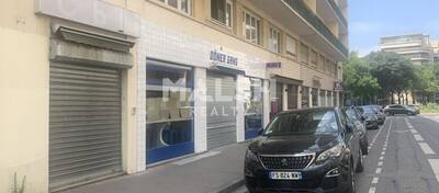 MALSH Realty & Property - Local commercial - Carré de Soie / Grand Clément / Bel Air - Villeurbanne - 2