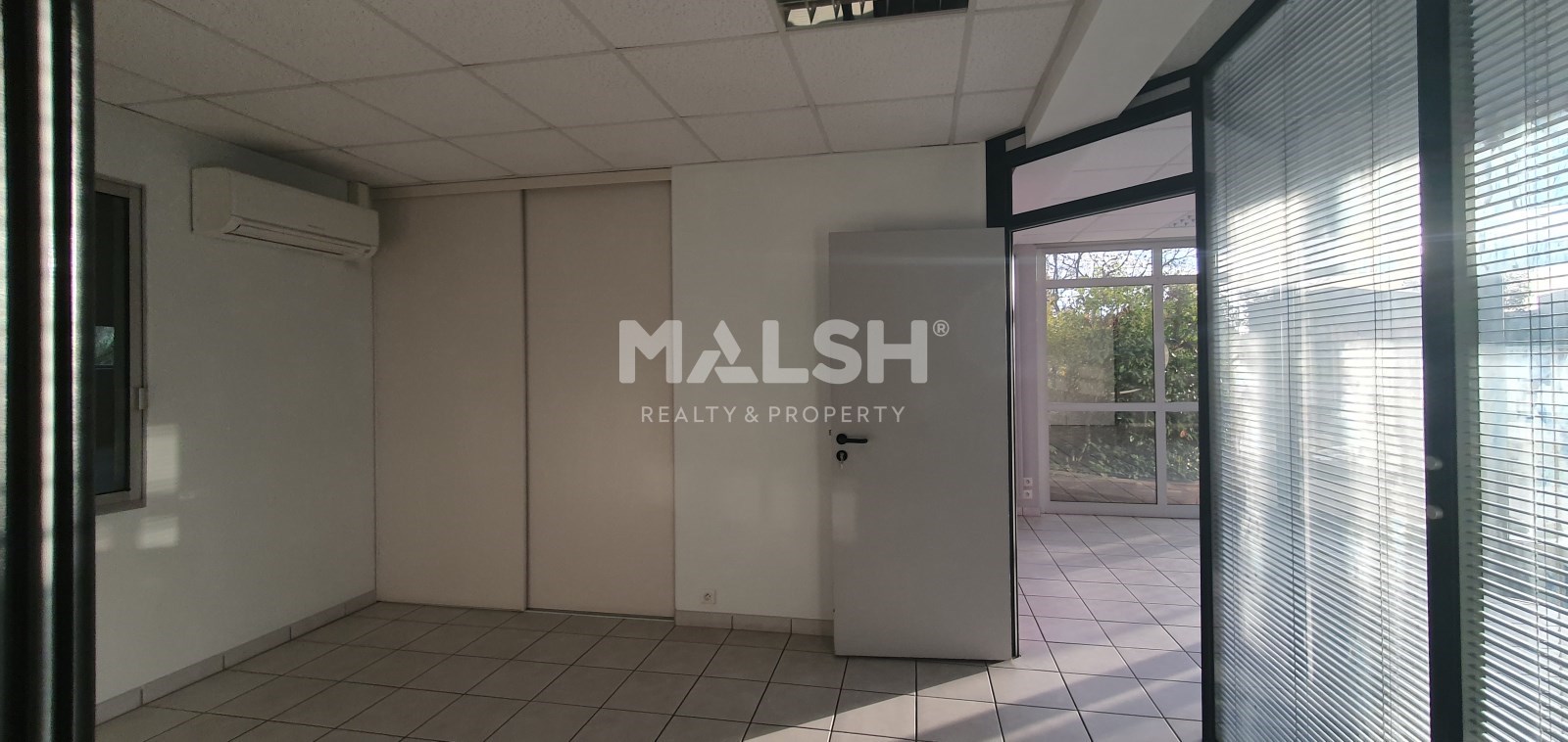 MALSH Realty & Property - Activité - Extérieurs NORD (Villefranche / Belleville) - Péronnas - 17