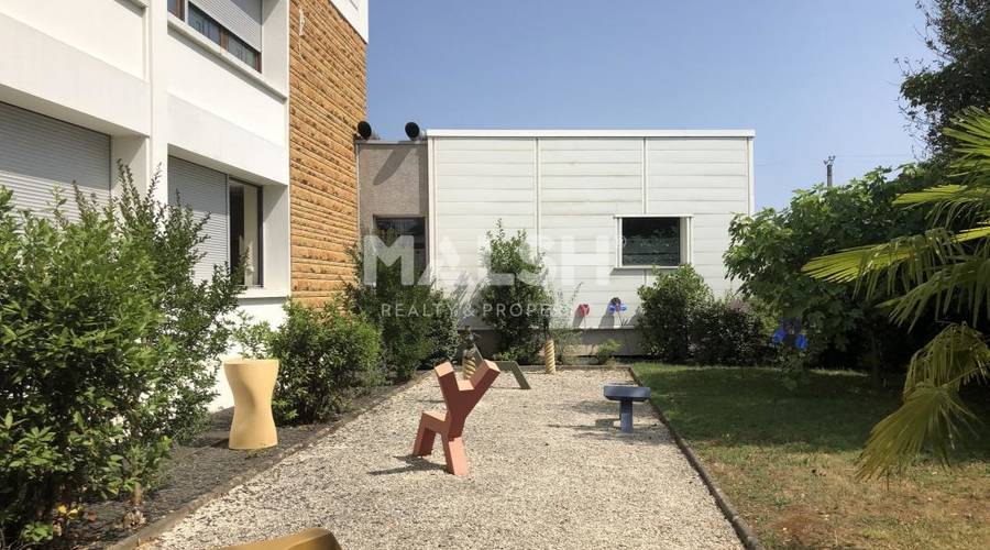 MALSH Realty & Property - Activité - Extérieurs NORD (Villefranche / Belleville) - Amberieux D'azergues - 1
