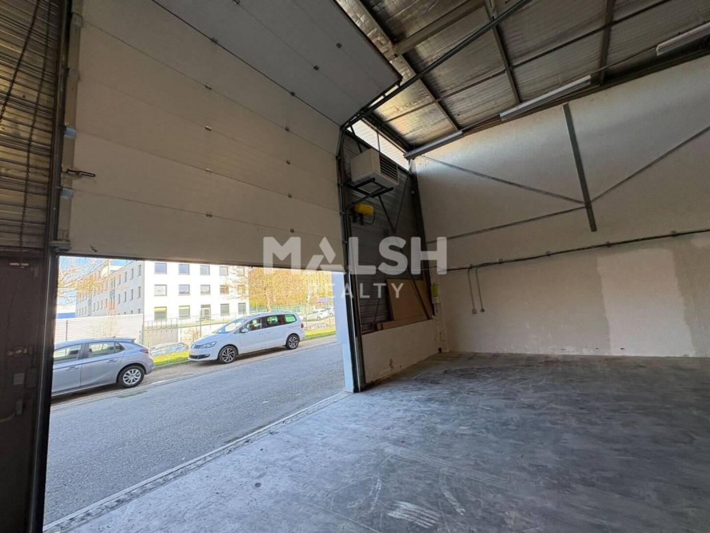 MALSH Realty & Property - Local d'activités - Lyon Sud Ouest - Brignais - 2