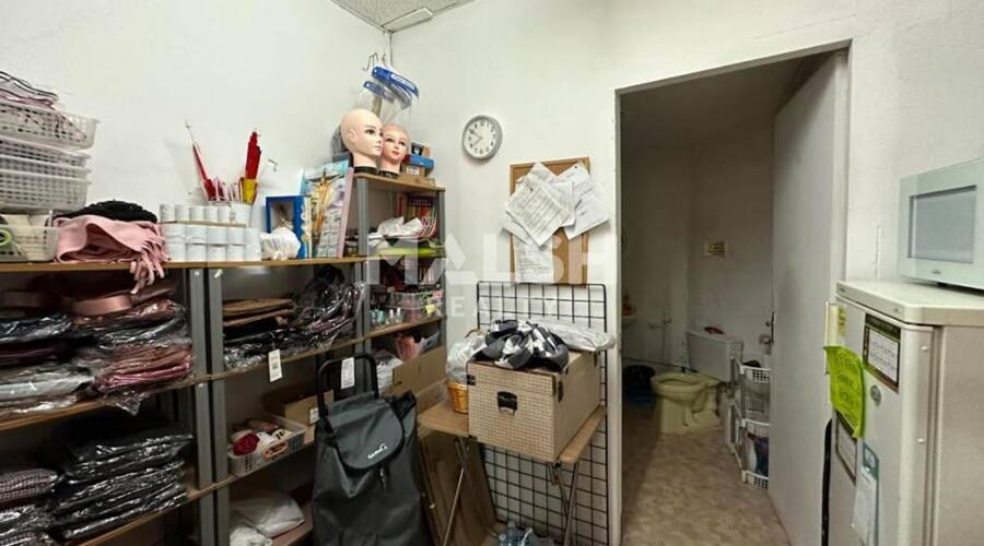 MALSH Realty & Property - Local commercial - Carré de Soie / Grand Clément / Bel Air - Villeurbanne - 4