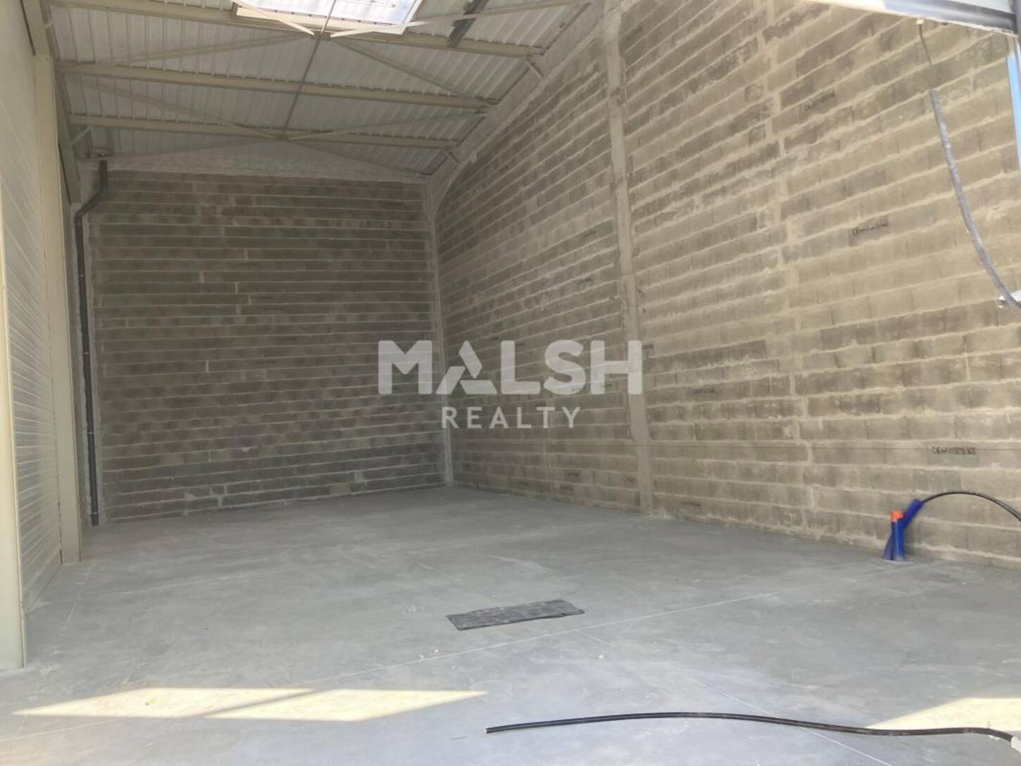 MALSH Realty & Property - Local d'activités - Côtière (Ain/A42/Beynost/Dagneux/Montluel) - Montluel - 2