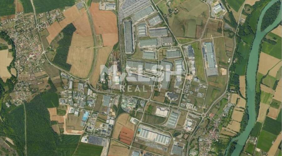 MALSH Realty & Property - Terrain - Plaine de l'Ain - Blyes - 1