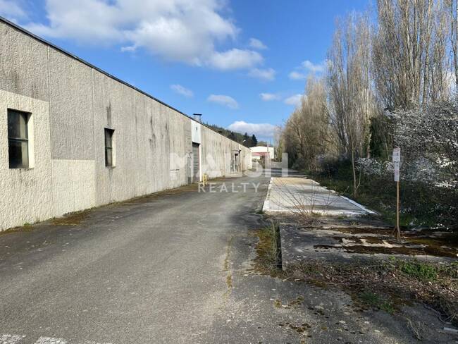 MALSH Realty & Property - Local d'activités - Saône et Loire (71) - Berzé-la-Ville - 1