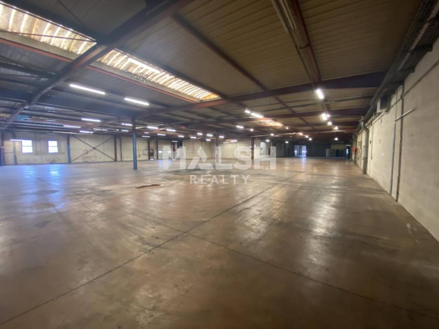 MALSH Realty & Property - Local d'activités - Saône et Loire (71) - Berzé-la-Ville - 2