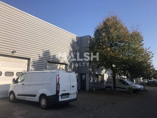 MALSH Realty & Property - Local d'activités - Lyon Nord Est (Rhône Amont) - Décines-Charpieu - 1