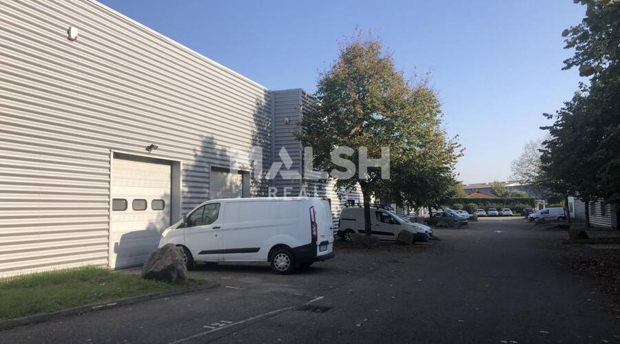 MALSH Realty & Property - Local d'activités - Lyon Nord Est (Rhône Amont) - Décines-Charpieu - 4