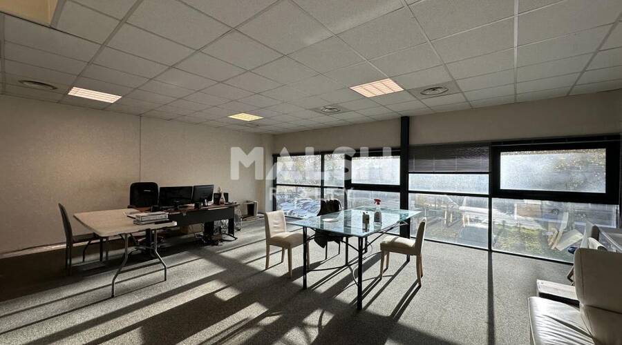 MALSH Realty & Property - Local d'activités - Lyon Nord Est (Rhône Amont) - Décines-Charpieu - 4