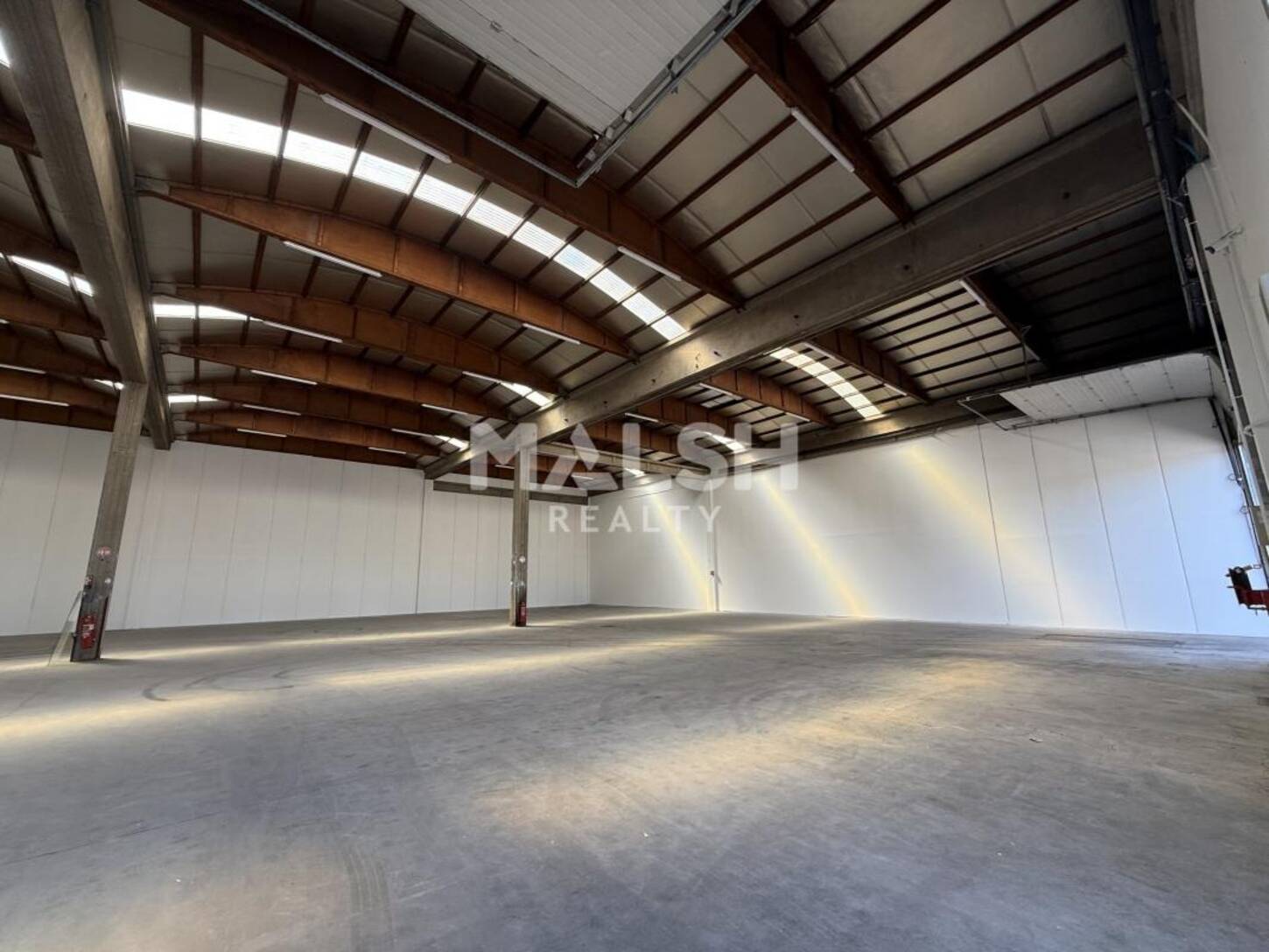 MALSH Realty & Property - Local d'activités - Lyon EST - Saint-Priest - 3