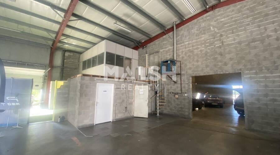 MALSH Realty & Property - Local d'activités - Nord Isère ( Ile d'Abeau / St Quentin Falavier ) - Voiron - 2
