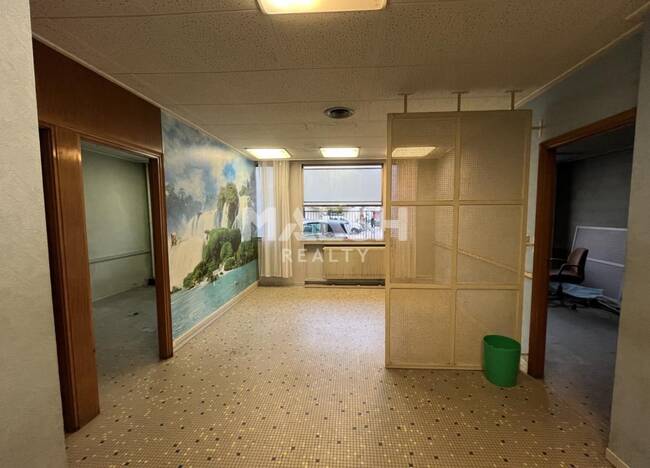 MALSH Realty & Property - Local commercial - Lyon 8°/ Hôpitaux - Lyon 8 - 1