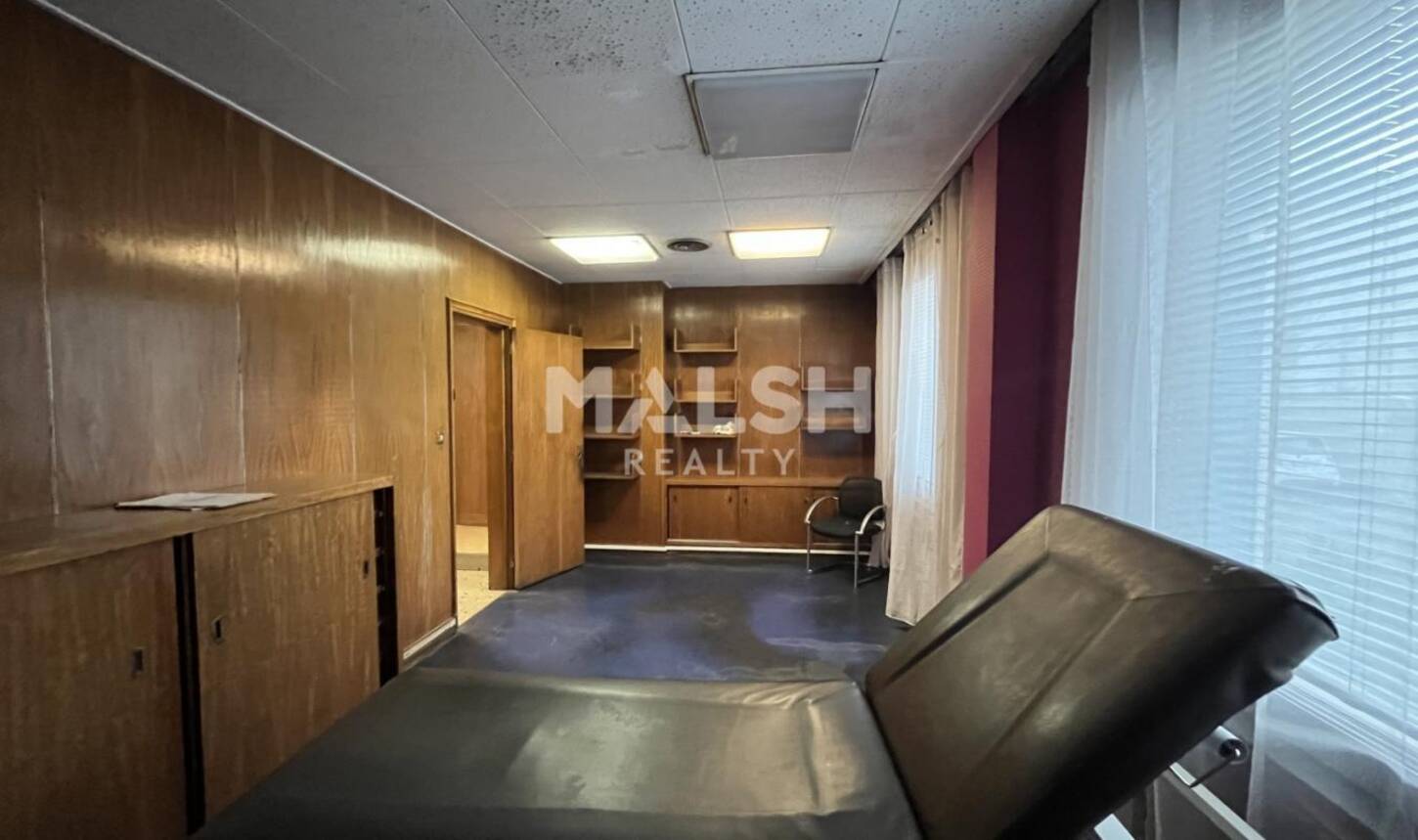 MALSH Realty & Property - Local commercial - Lyon 8°/ Hôpitaux - Lyon 8 - 2