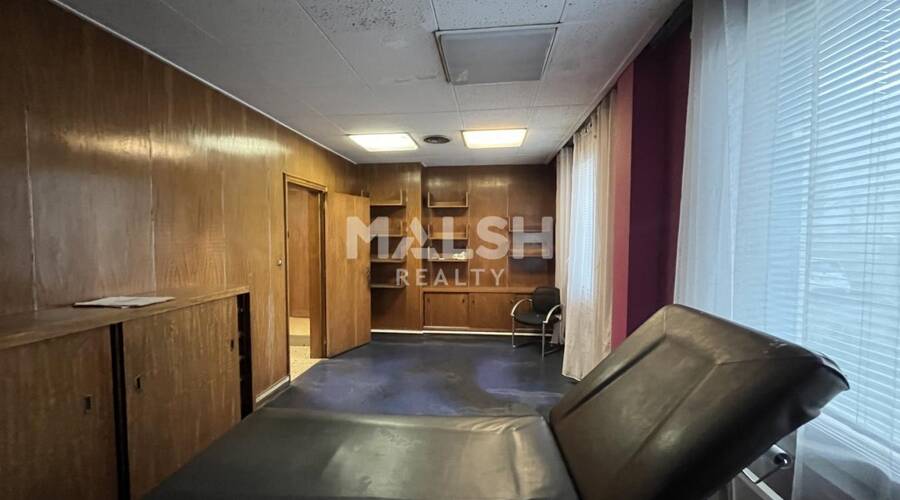 MALSH Realty & Property - Local commercial - Lyon 8°/ Hôpitaux - Lyon 8 - 2