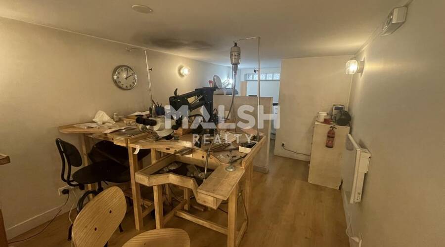 MALSH Realty & Property - Local commercial - Lyon - Presqu'île - Lyon 2 - 4