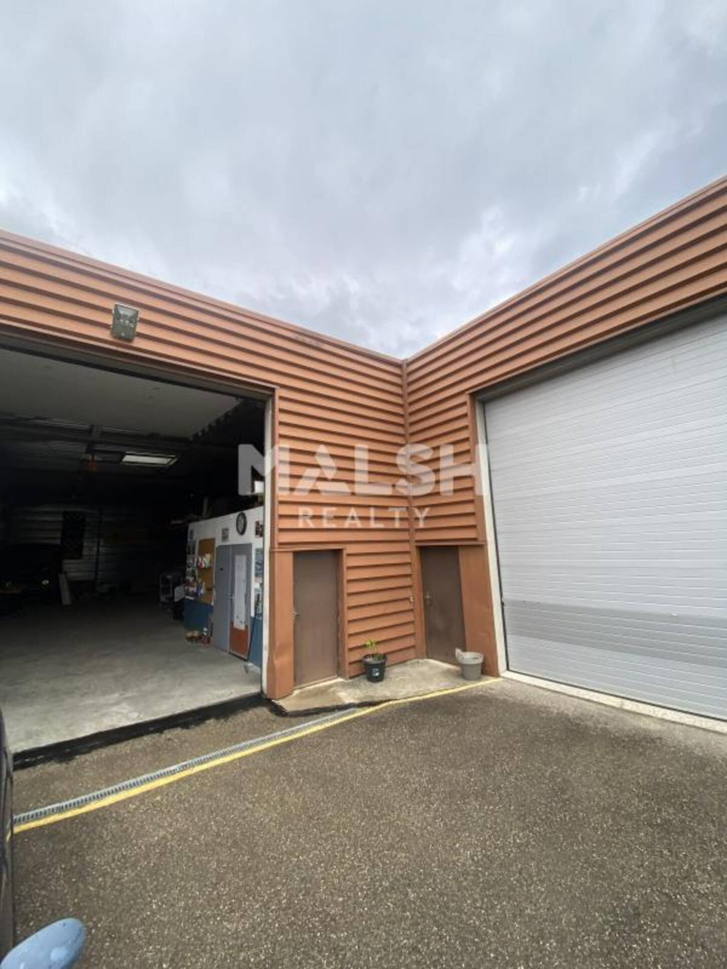 MALSH Realty & Property - Local d'activités - Vienne - Vienne - 2