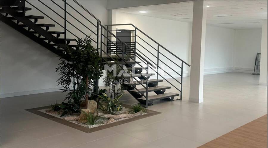 MALSH Realty & Property - Local d'activités - Lyon EST (St Priest /Mi Plaine/ A43 / Eurexpo) - Saint-Laurent-de-Mure - 4