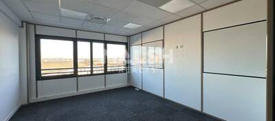 MALSH Realty & Property - Bureau - Extérieurs NORD (Villefranche / Belleville) - Limas - 7