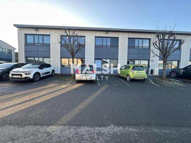 MALSH Realty & Property - Bureau - Extérieurs NORD (Villefranche / Belleville) - Limas - 1