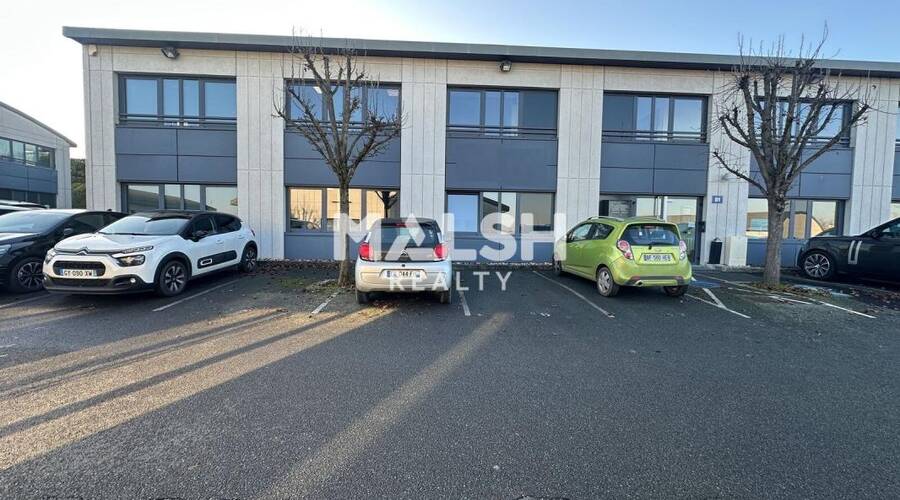 MALSH Realty & Property - Bureau - Extérieurs NORD (Villefranche / Belleville) - Limas - 1