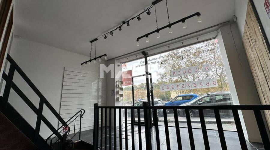 MALSH Realty & Property - Local commercial - Lyon 9° / Vaise - Lyon 9 - 3