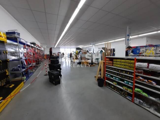 MALSH Realty & Property - Local commercial - Extérieurs SUD  (Vallée du Rhône) - Valence - 1