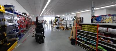 MALSH Realty & Property - Local commercial - Extérieurs SUD  (Vallée du Rhône) - Valence - 1