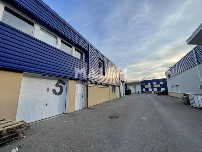 MALSH Realty & Property - Local d'activités - Lyon Sud Ouest - Pierre-Bénite - 1