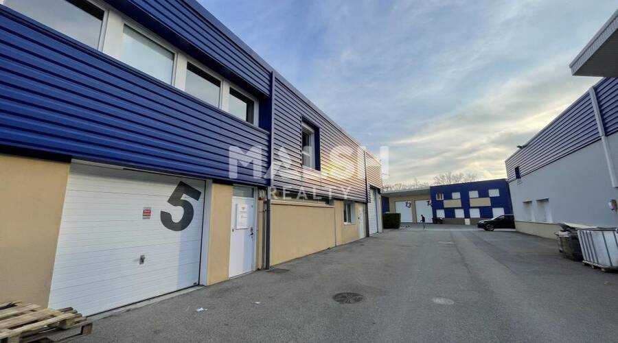MALSH Realty & Property - Local d'activités - Lyon Sud Ouest - Pierre-Bénite - 1