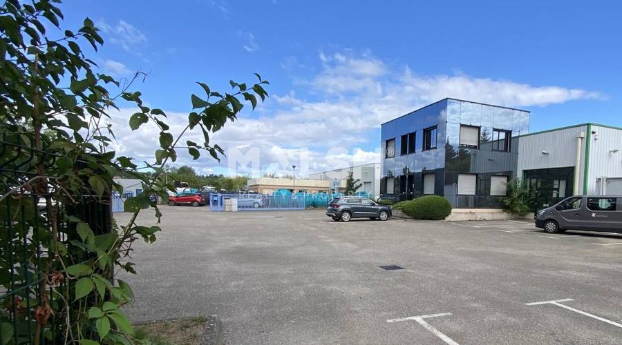 MALSH Realty & Property - Activité - Nord Isère ( Ile d'Abeau / St Quentin Falavier ) - Bourgoin-Jallieu - 1