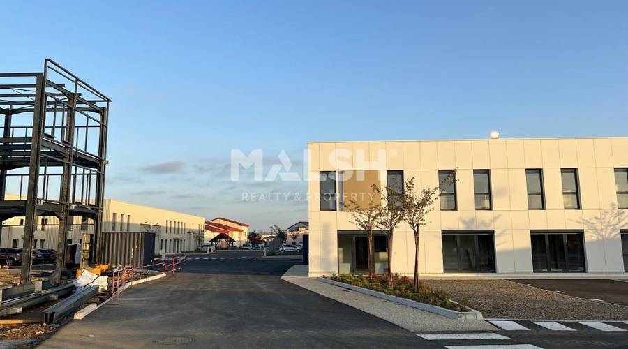 MALSH Realty & Property - Activité - Lyon Nord Est (Rhône Amont) - Décines-Charpieu - 3