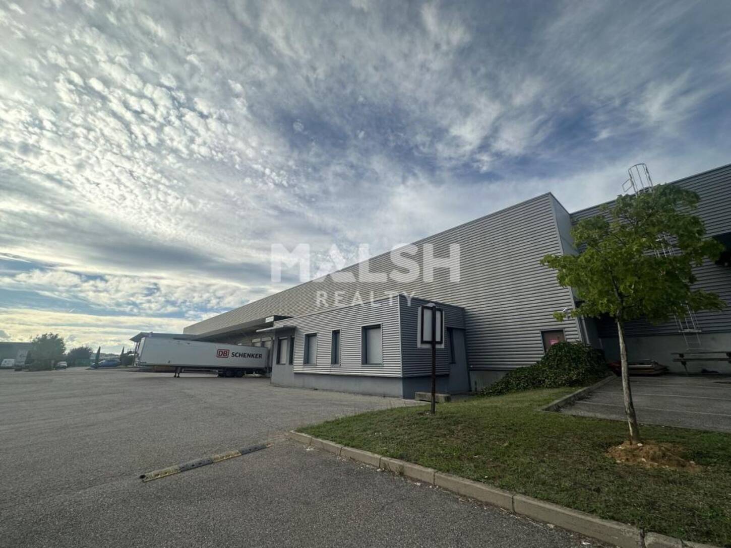 MALSH Realty & Property - Local d'activités - Lyon EST (St Priest /Mi Plaine/ A43 / Eurexpo) - Saint-Priest - 2