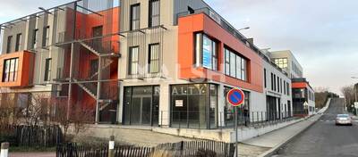 MALSH Realty & Property - Local commercial - Saint Etienne - Saint-Just-Saint-Rambert - 1