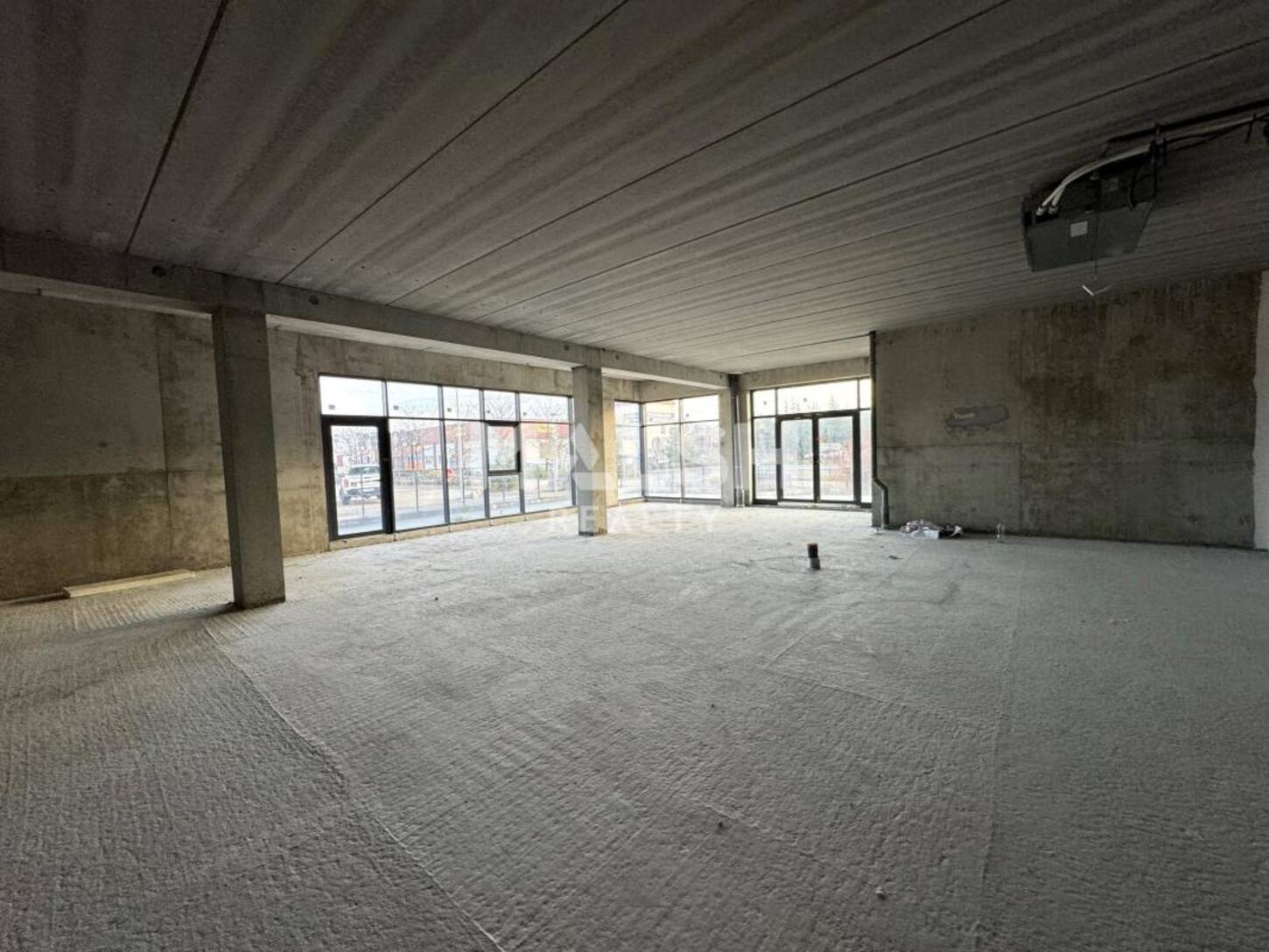 MALSH Realty & Property - Local commercial - Saint Etienne - Saint-Just-Saint-Rambert - 2