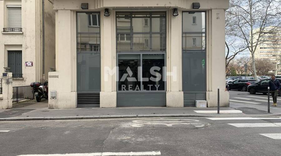 MALSH Realty & Property - Local commercial - Carré de Soie / Grand Clément / Bel Air - Villeurbanne - 1