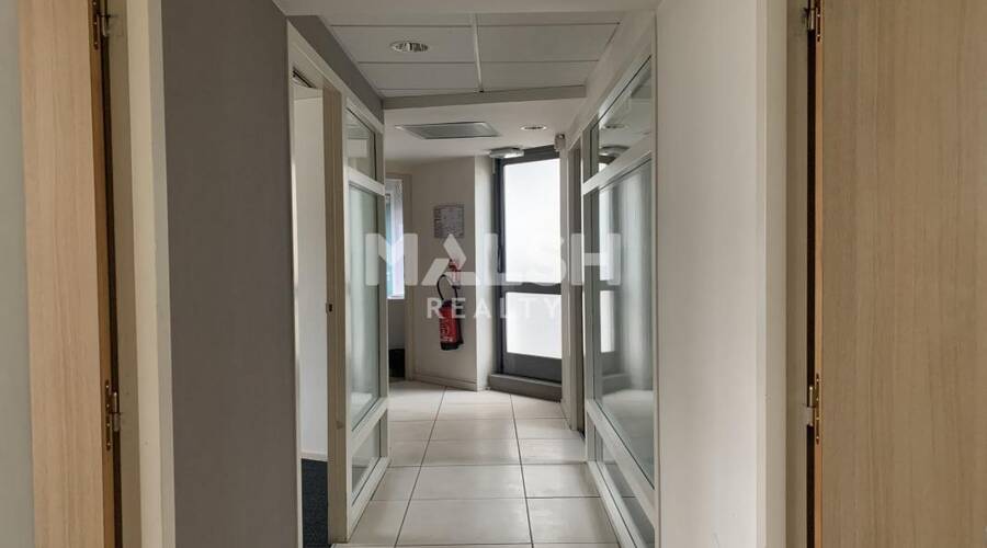 MALSH Realty & Property - Local commercial - Carré de Soie / Grand Clément / Bel Air - Villeurbanne - 6