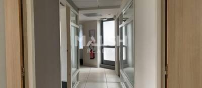 MALSH Realty & Property - Local commercial - Carré de Soie / Grand Clément / Bel Air - Villeurbanne - 6