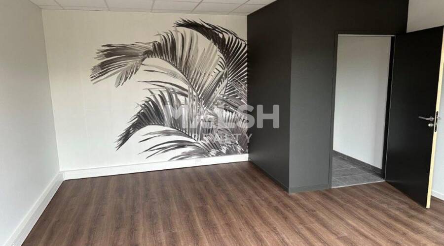 MALSH Realty & Property - Local d'activités - Nord Isère ( Ile d'Abeau / St Quentin Falavier ) - Bourgoin-Jallieu - 12