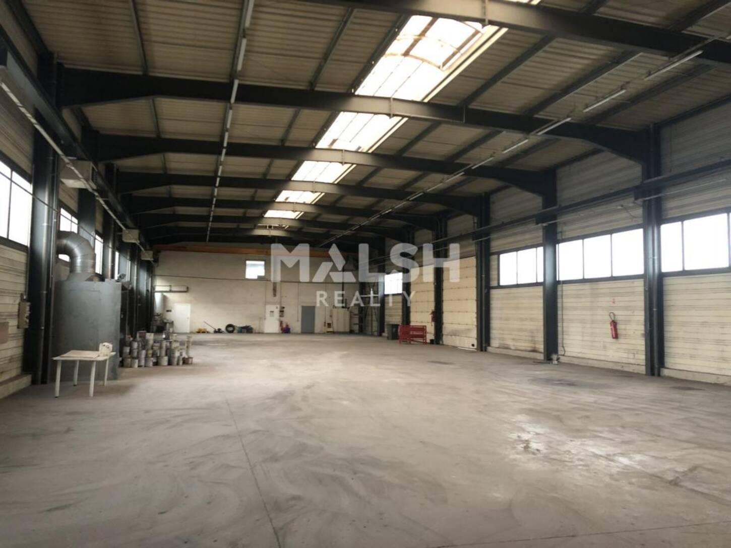 MALSH Realty & Property - Local d'activités - Extérieurs OUEST (Tarare / Arbresle) - Mornant - 2