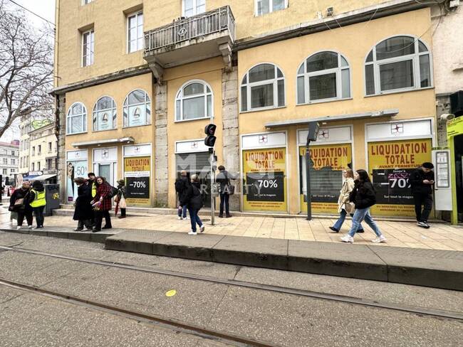 MALSH Realty & Property - Local commercial - Saint-Etienne Métropole - Saint-Étienne - 1