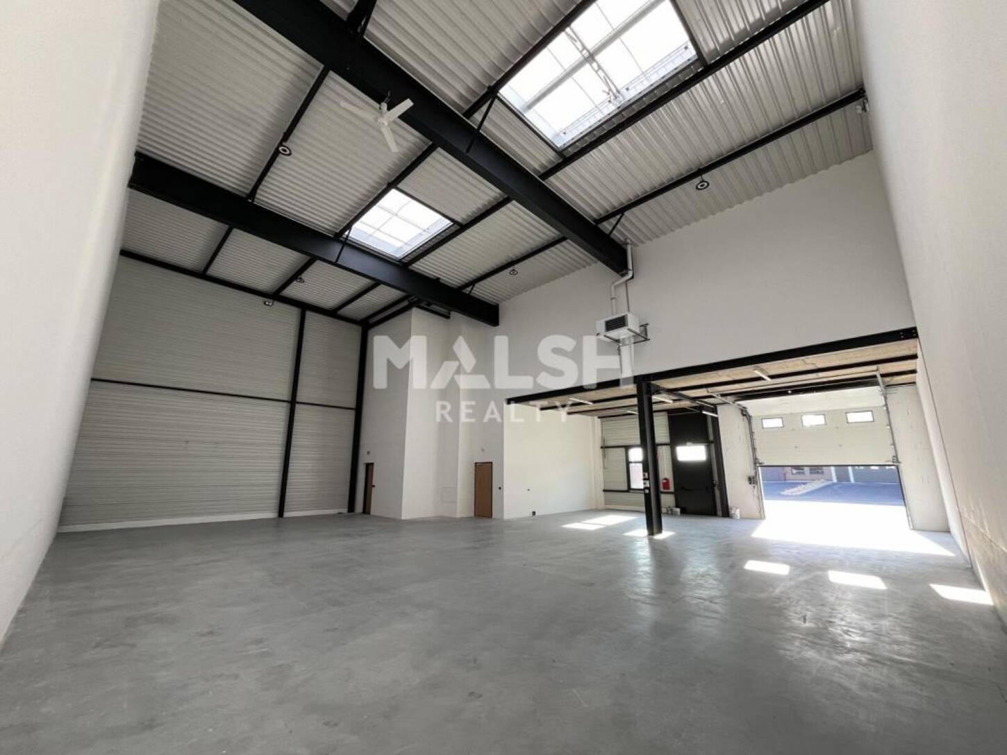 MALSH Realty & Property - Local d'activités - Lyon EST (St Priest /Mi Plaine/ A43 / Eurexpo) - Saint-Priest - 2