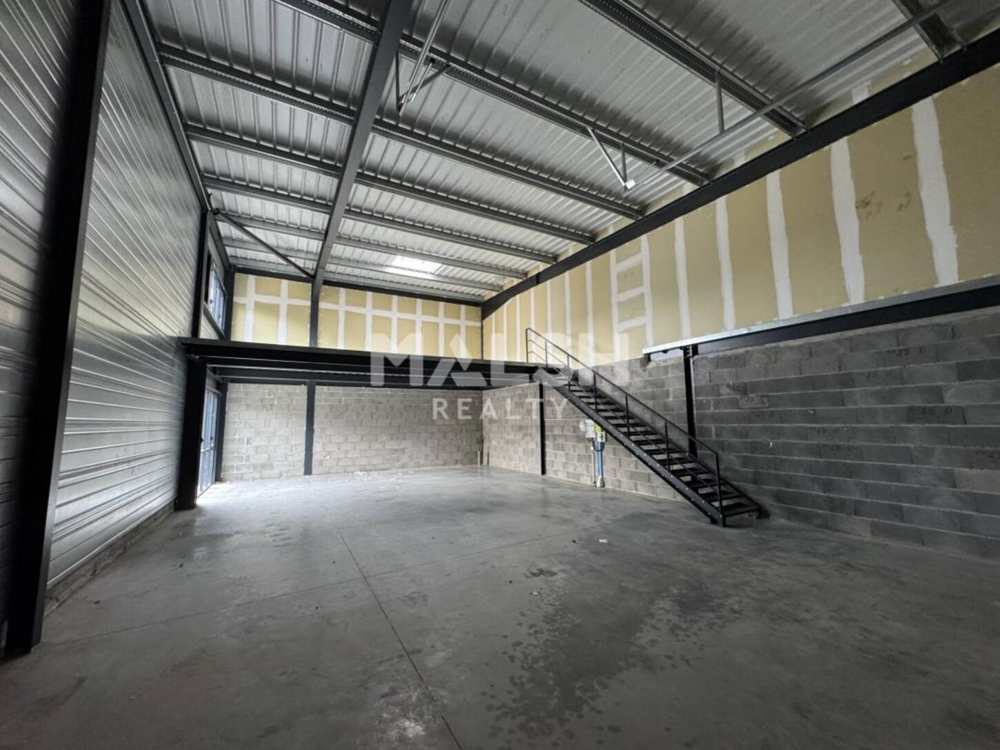 MALSH Realty & Property - Local d'activités - Saint Etienne - Andrézieux-Bouthéon - 2