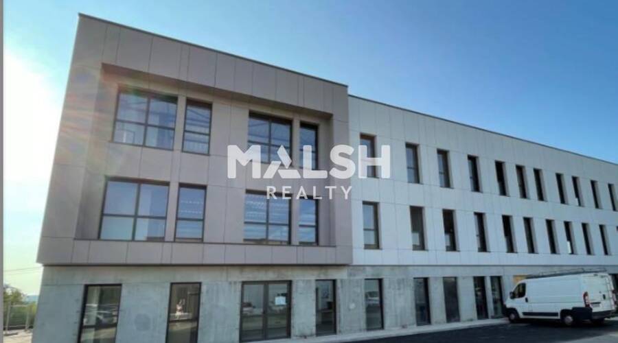 MALSH Realty & Property - Bureau - Extérieurs NORD (Villefranche / Belleville) - Limas - 5