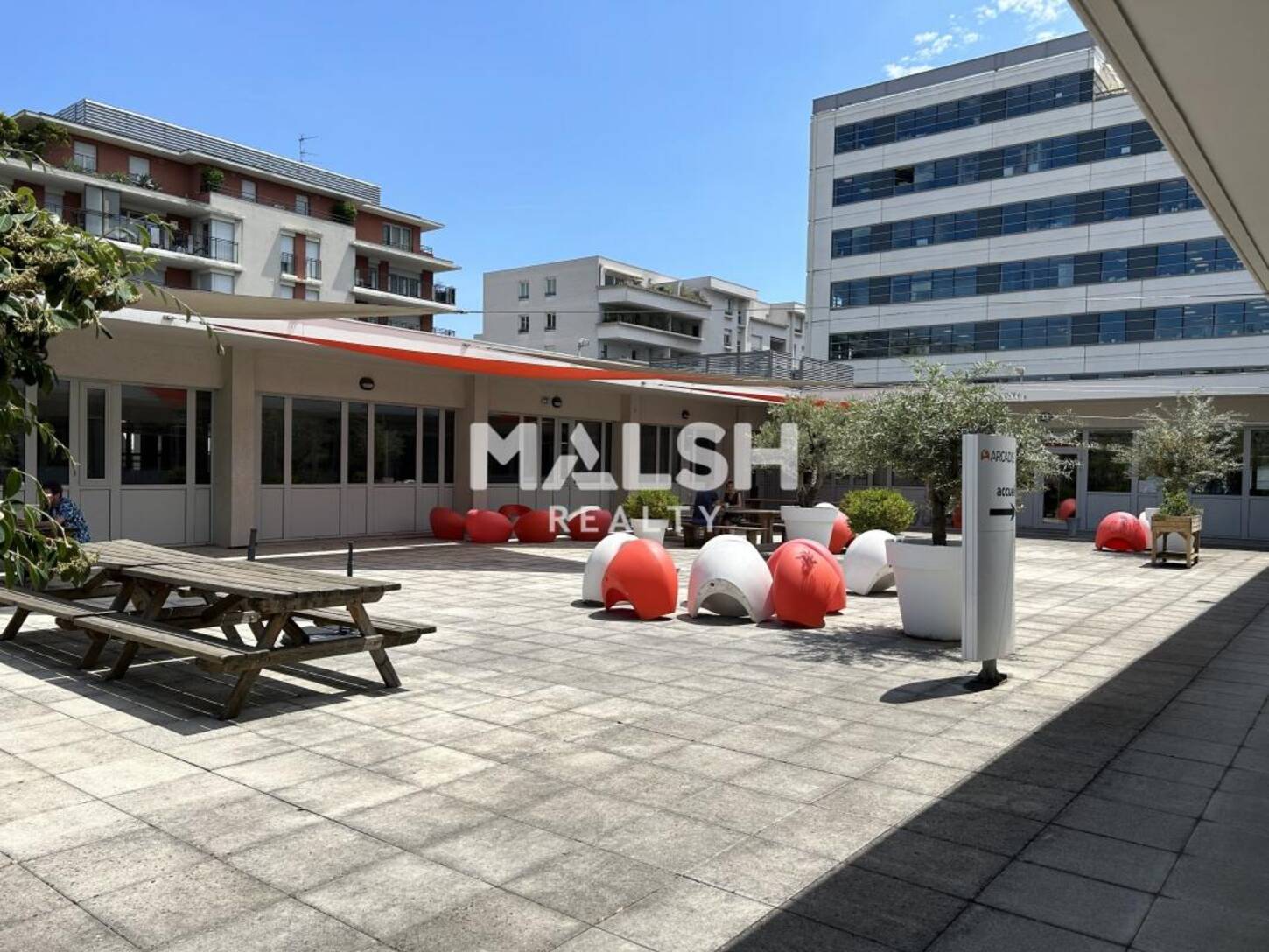 MALSH Realty & Property - Bureau - Carré de Soie / Grand Clément / Bel Air - Villeurbanne - 2