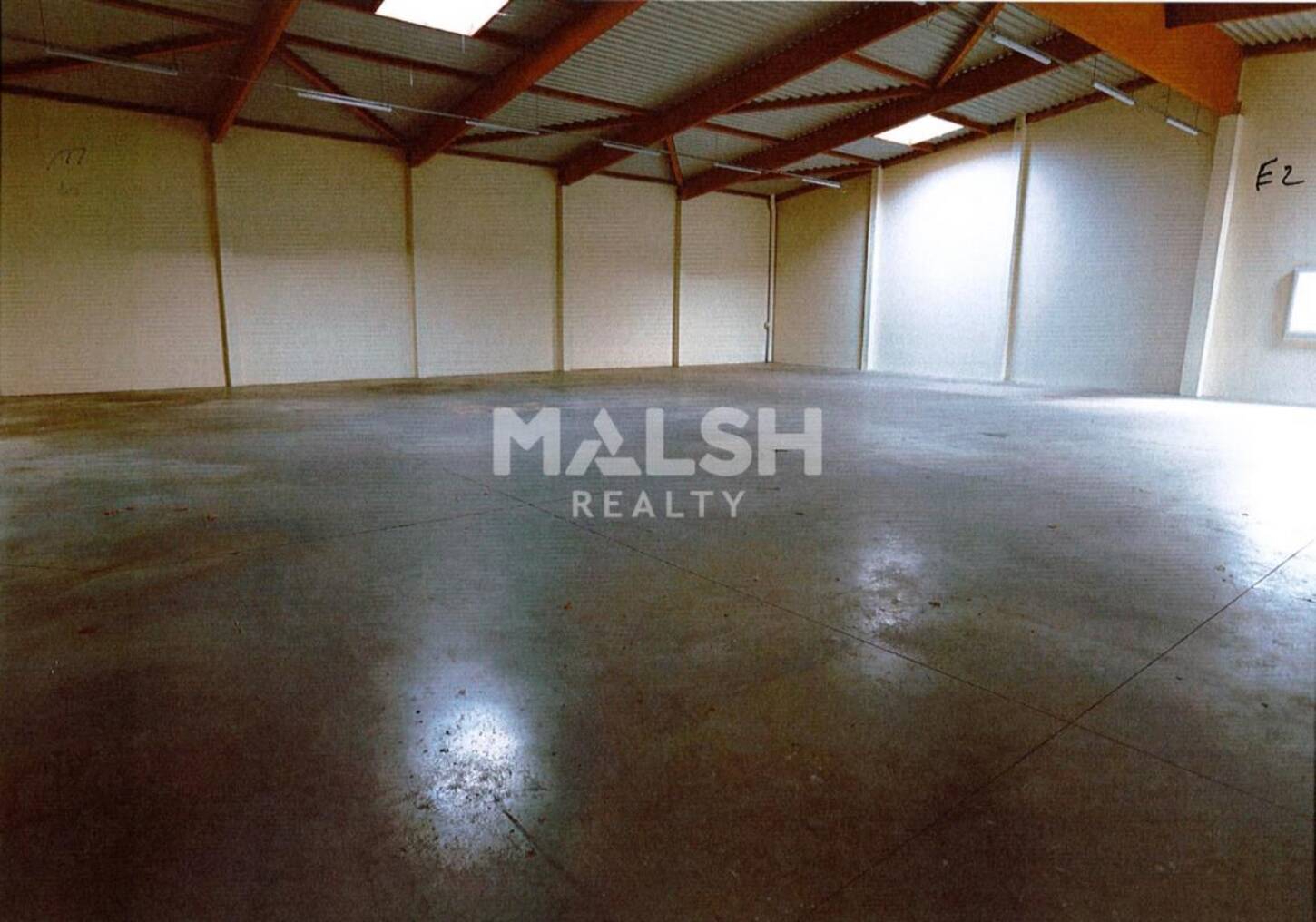 MALSH Realty & Property - Local d'activités - Lyon Nord Est (Rhône Amont) - Décines-Charpieu - 2