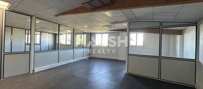 MALSH Realty & Property - Local d'activités - Lyon Nord Est (Rhône Amont) - Décines-Charpieu - 13