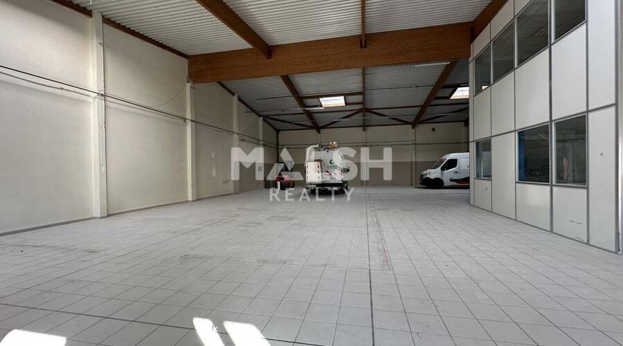 MALSH Realty & Property - Local d'activités - Lyon Nord Est (Rhône Amont) - Décines-Charpieu - 17