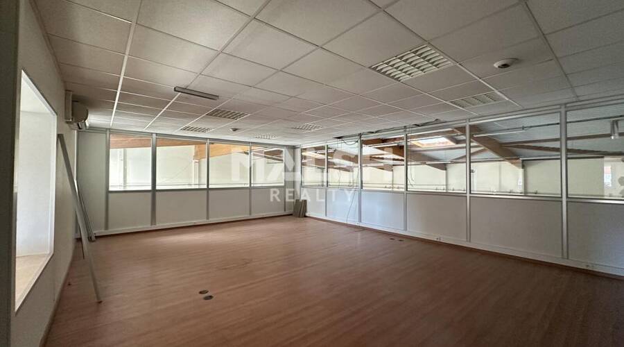 MALSH Realty & Property - Local d'activités - Lyon Nord Est (Rhône Amont) - Décines-Charpieu - 23