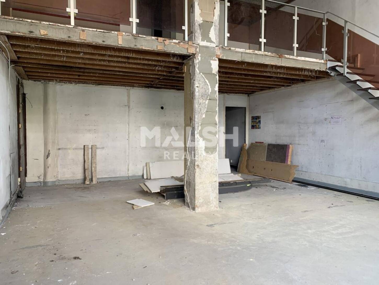 MALSH Realty & Property - Local commercial - Carré de Soie / Grand Clément / Bel Air - Villeurbanne - 2